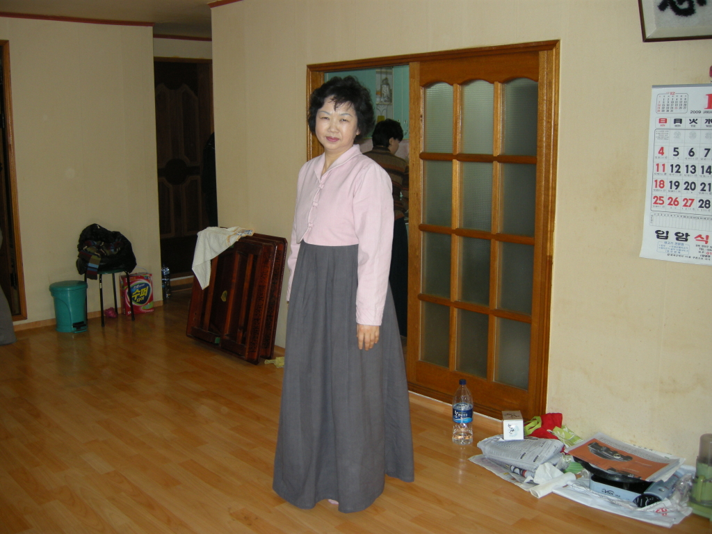 한복차림 이미지