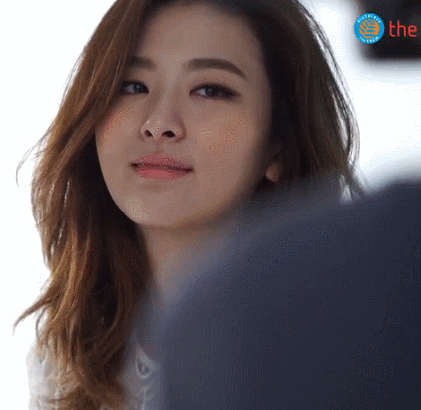 레드벨벳 화장품 광고.gif | 인스티즈