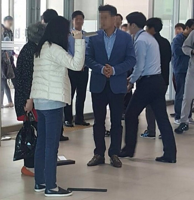 삼성전자 사업장에 식칼들고 찾아온 여자 | 인스티즈