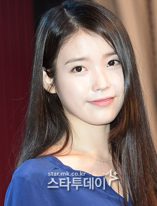 오늘 팬사인회 아이유 | 인스티즈
