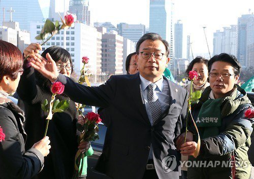 손에 장을 지진다란 뜻 | 인스티즈