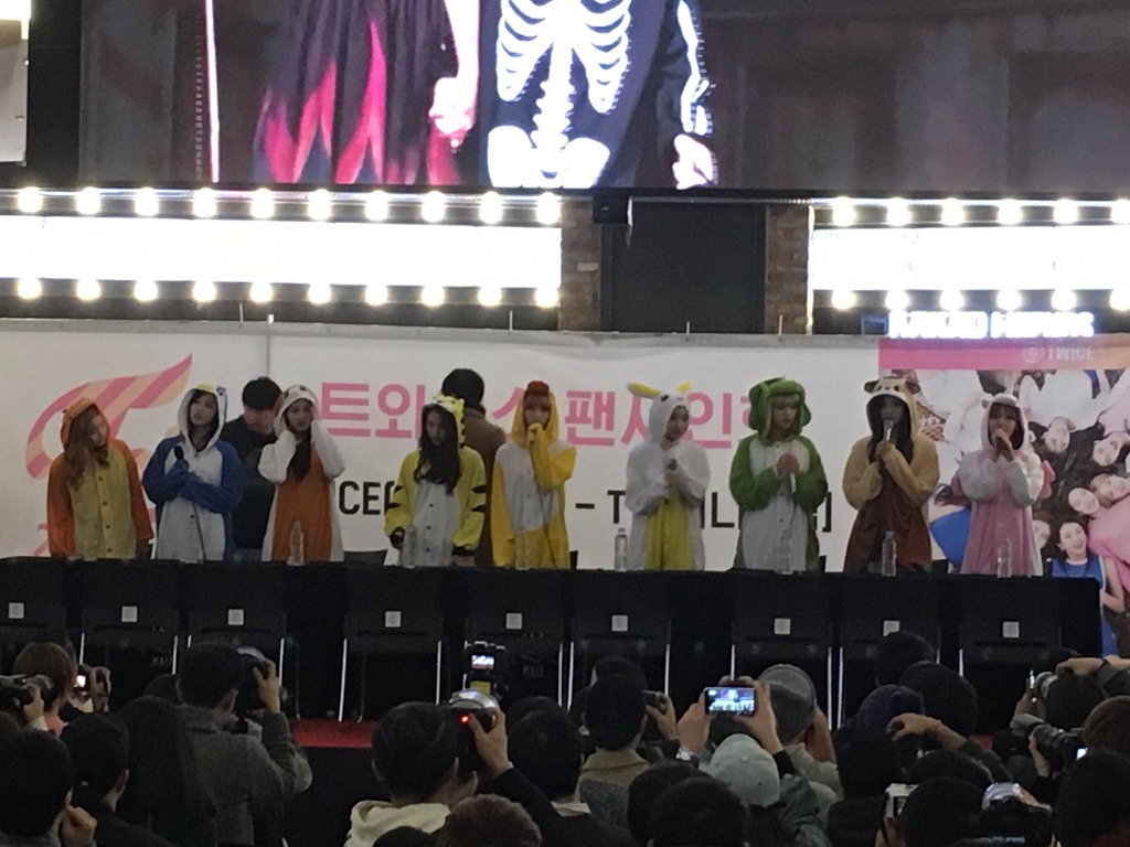 오늘 트와이스 팬싸인회 복장 | 인스티즈