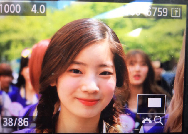 [트와이스] 오늘자 모찌 모찌함이 폭팔한 다현이 뮤뱅 출근길 | 인스티즈