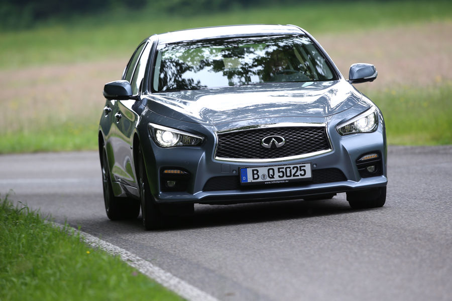 인피니티 Q50 하이브리드 vs 렉서스 GS 450h | 인스티즈