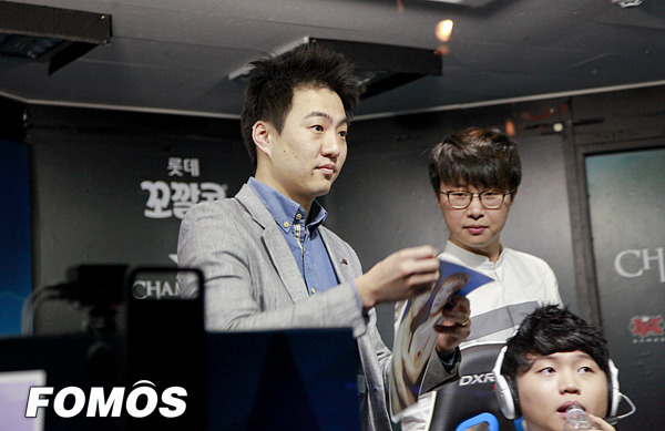 [LOL] 오늘자 CJ vs KT 경기 만우절 이벤트 | 인스티즈