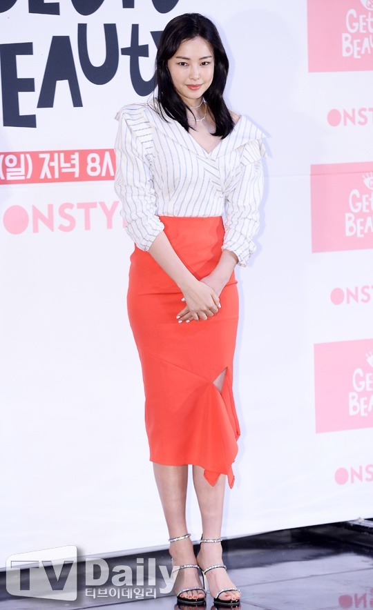 오늘자 이하늬 산다라박 김세정 | 인스티즈