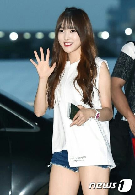 la로 출국한 여자친구 | 인스티즈