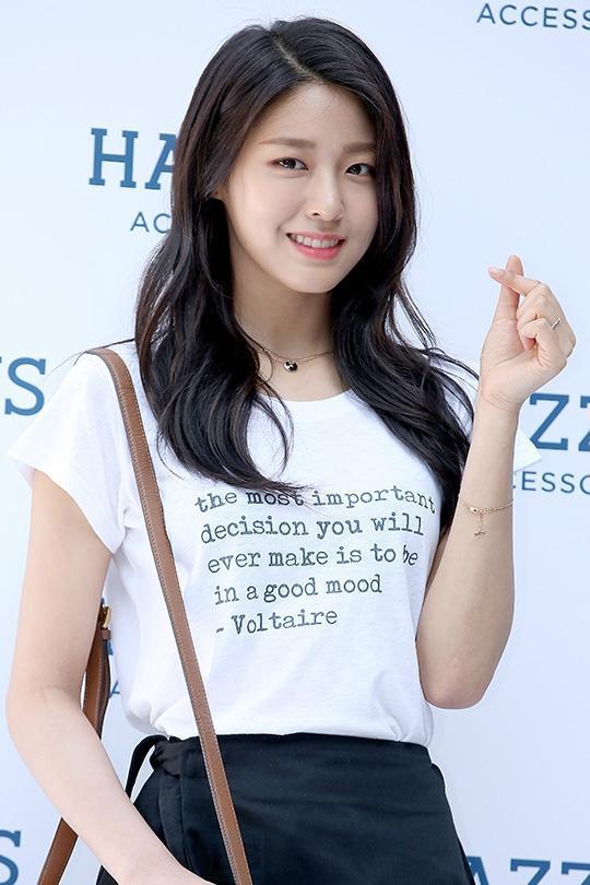 오늘자 설현 팬싸인회 모습.jpg | 인스티즈