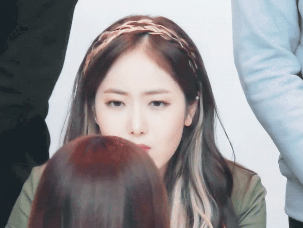 매니저 고나리에 역고나리하는 여자친구 신비.gif | 인스티즈