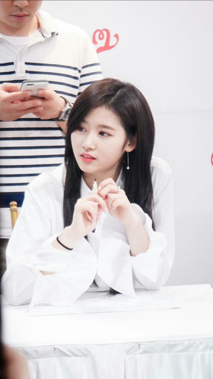 어제 스프리스 팬사인회한 트와이스 | 인스티즈