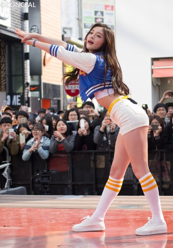 아이오아이 플레디스 비주얼 주결경 직찍 다섯장 | 인스티즈