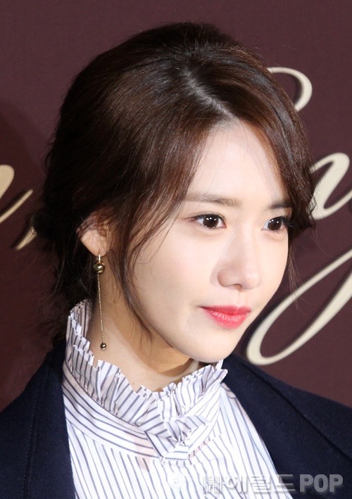 오늘자 윤아 얼굴 위주.jpg | 인스티즈