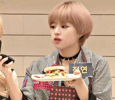 미소년 이미지의 트와이스 정연.jpg | 인스티즈
