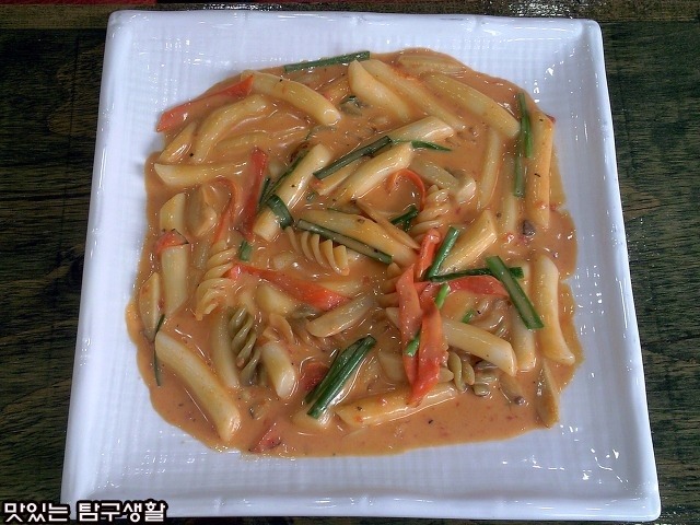꼬꼬닭떡볶이 이미지