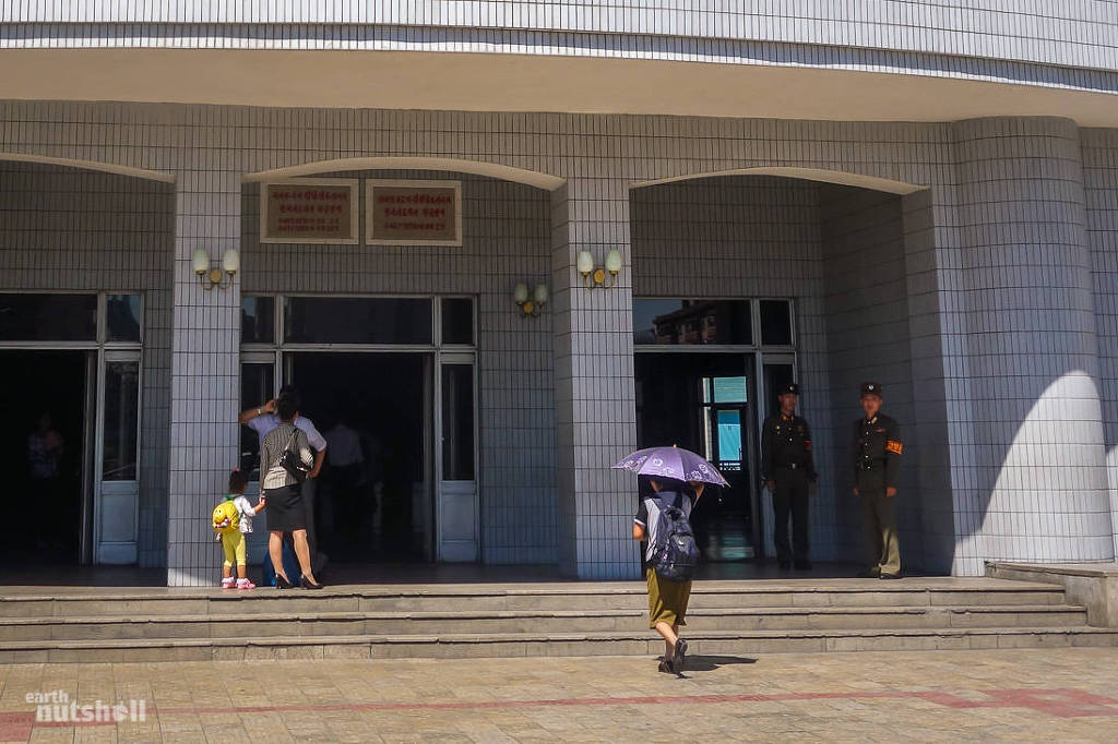호주 사진작가가 찍은 북한 지하철 투어 | 인스티즈