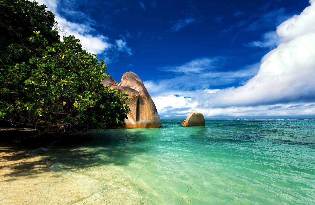 2475314F5496B88D1A65FC