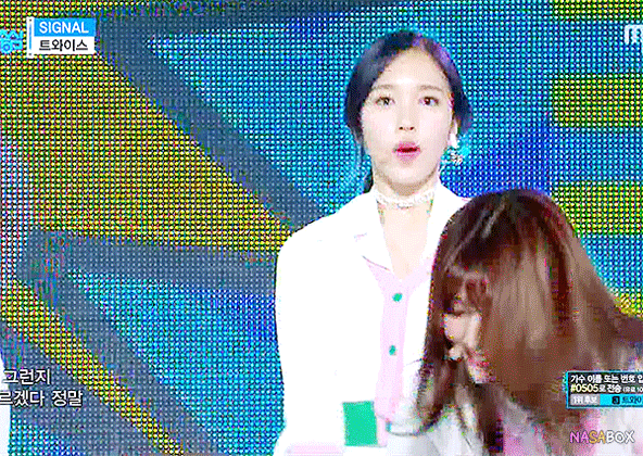 오늘자 머리 묶은 미나 | 인스티즈