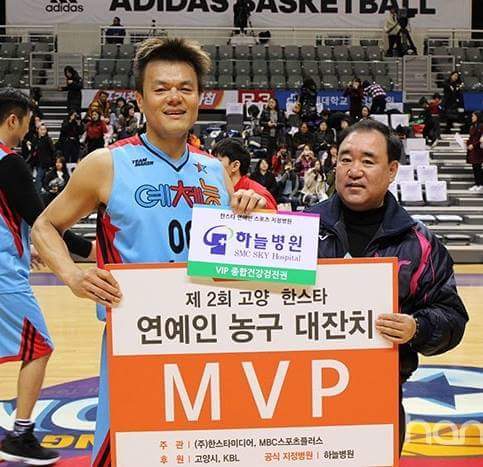 소속사 가수보다 열심히 일하시는 사장님 | 인스티즈
