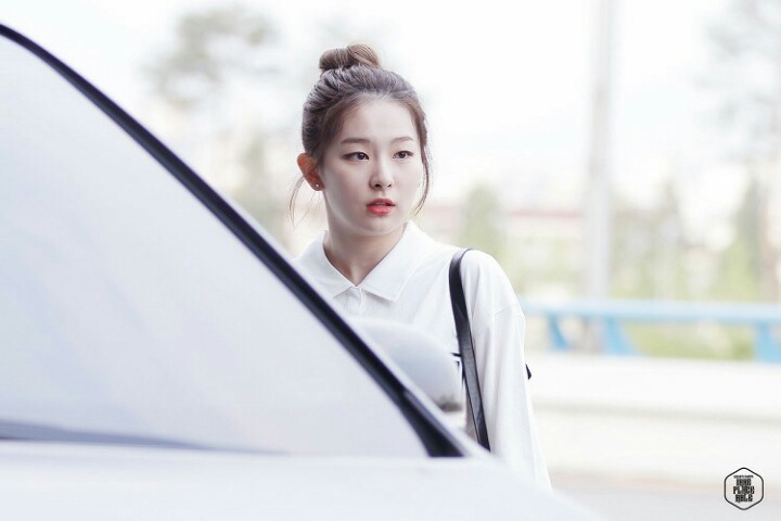생긴 것과 하는 행동이 영 딴판인 여자 아이돌 | 인스티즈