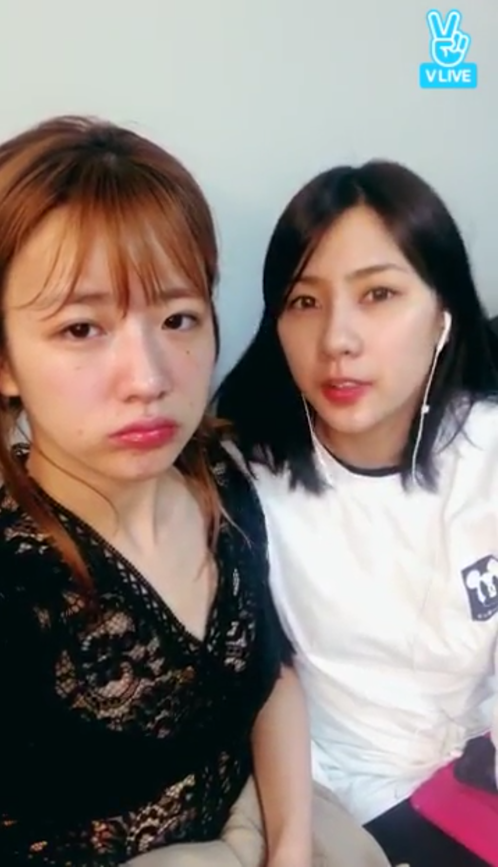 완전 쌩얼로 브이앱 방송한 보미 하영이.jpg | 인스티즈