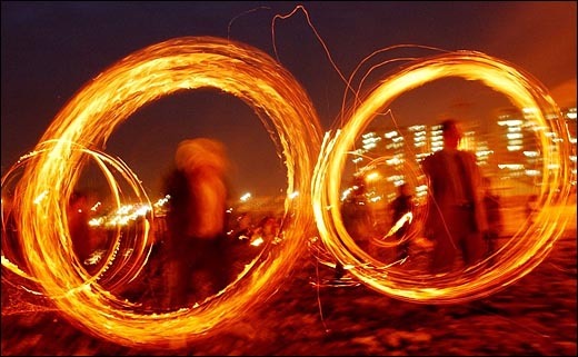 외국인들이 보고 개식겁한 한국인들의 놀이.jpg | 인스티즈