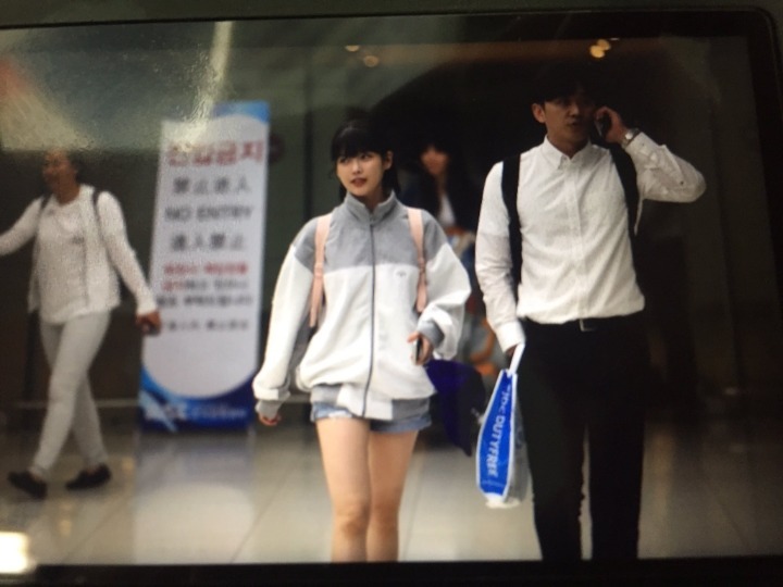오늘자 아이유 | 인스티즈