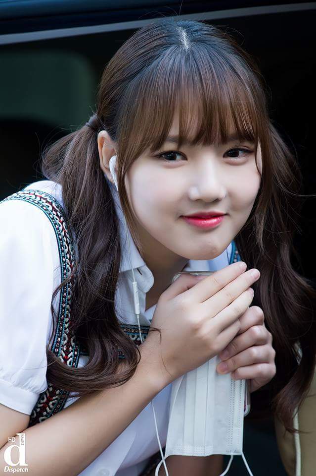 오늘자 네이버 기사에 올라온 여자친구 호식이 팬싸사진 | 인스티즈