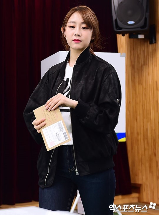 [러블리즈] 투표하는 지수 | 인스티즈