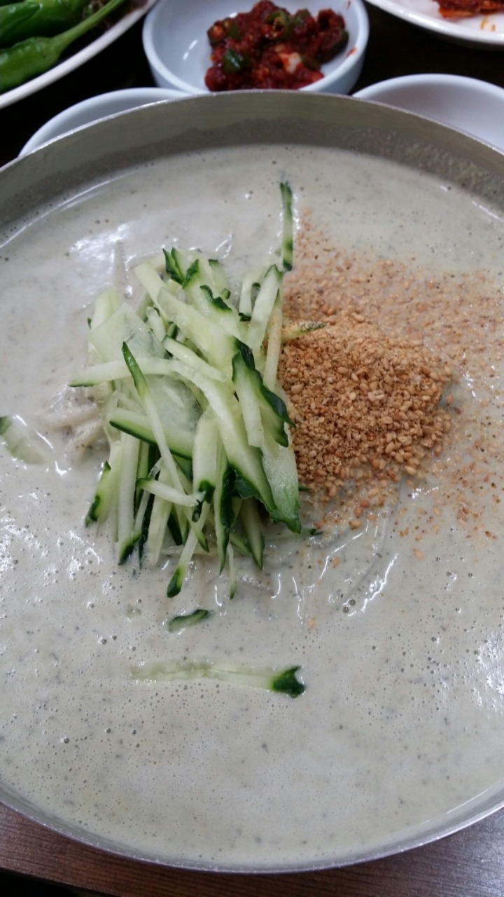 홍두깨칼국수보쌈 이미지