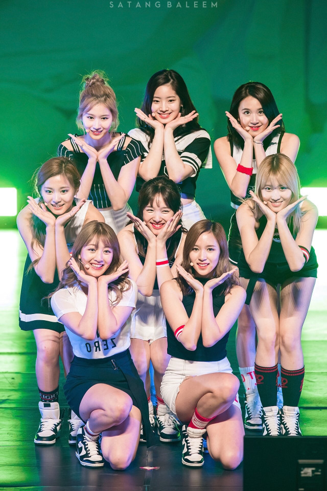 [트와이스] 치얼업 활동 열일한 JYP코디 | 인스티즈