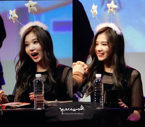 팬들 꿀눈빛으로 녹이는 트와이스 사나.jpg | 인스티즈