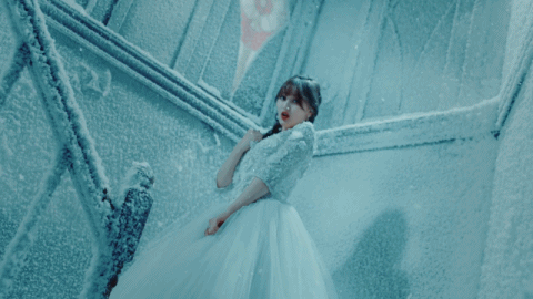 TT 뮤비에서 이쁘게 나온 엘사지효ㄷㄷㄷ.gif | 인스티즈