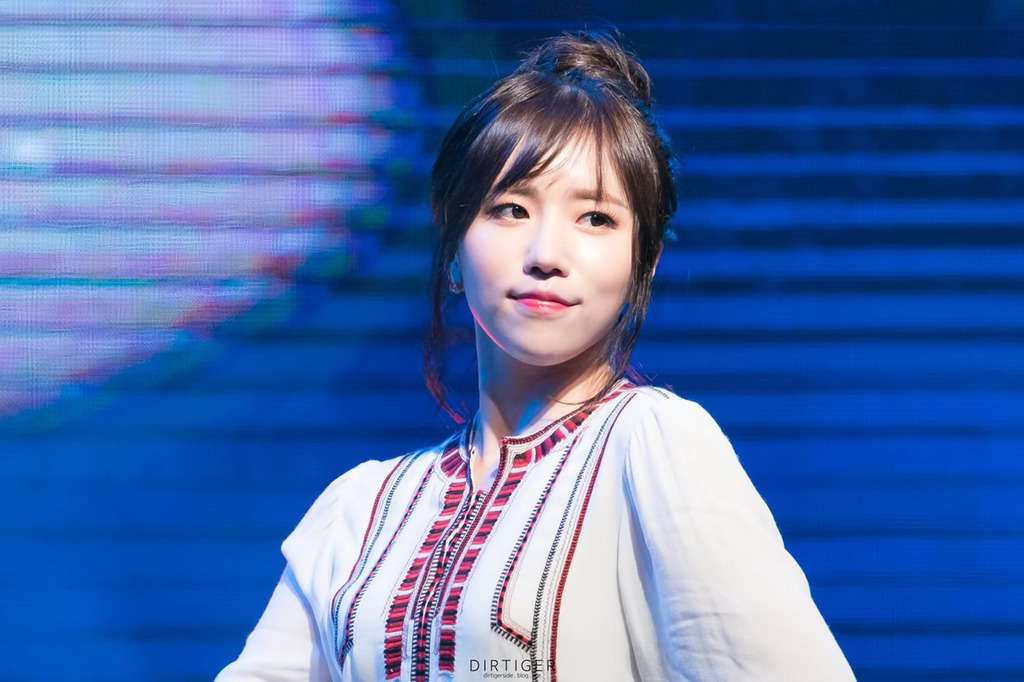 [러블리즈] 12시간을 자니 피로가 많이 회복된 것 같아서 명은이 | 인스티즈