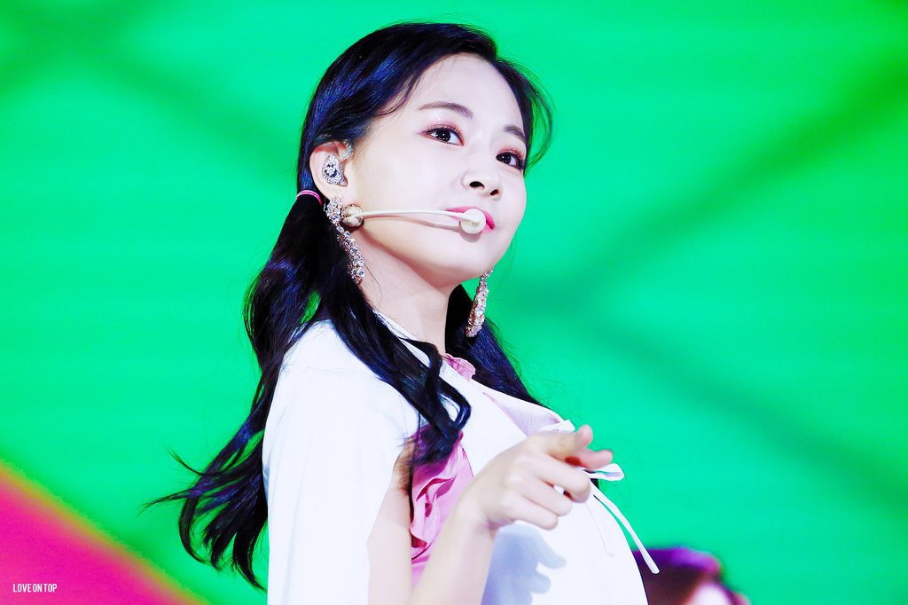 머리묶은 쯔위.jpgif | 인스티즈