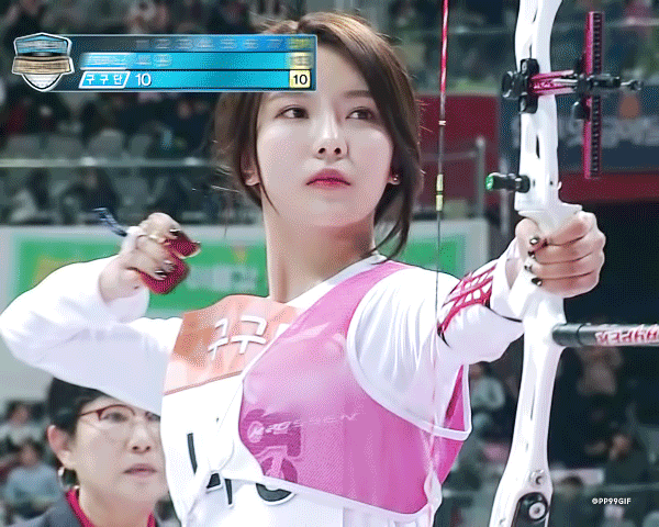 양궁하는 구구단 김나영.gif | 인스티즈