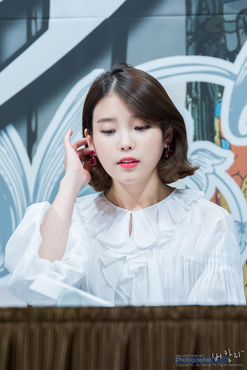 단발머리가 잘어울리는 아이유.jpgi | 인스티즈