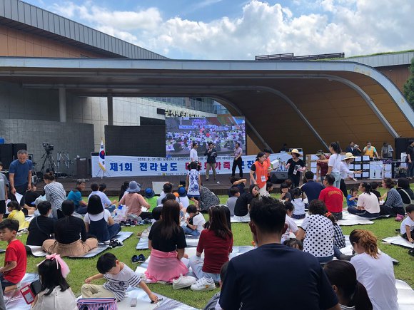 더블클릭을 하시면 이미지를 수정할 수 있습니다