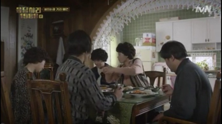 응답하라 1988 택이랑 아빠가 좋아하는 사람에게 하는 행동 | 인스티즈