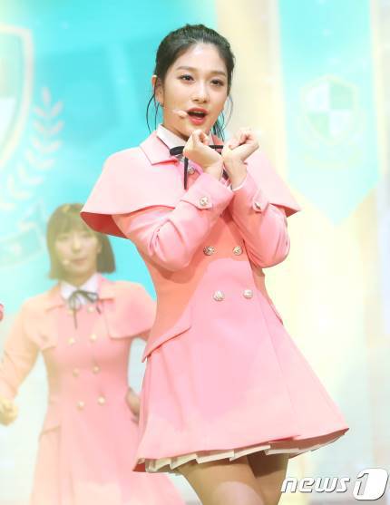 프로미스나인 이서연 | 인스티즈