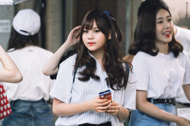 여자친구 엄지 | 인스티즈