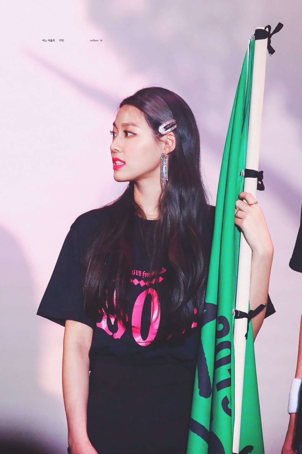오늘 생일을 맞은 설현이.jpgif | 인스티즈