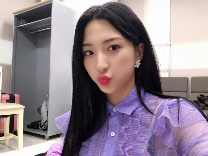 오늘자 우주소녀 은서 | 인스티즈