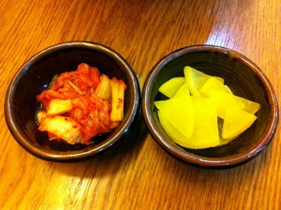 라면엔 김치 vs 라면엔 단무지 | 인스티즈