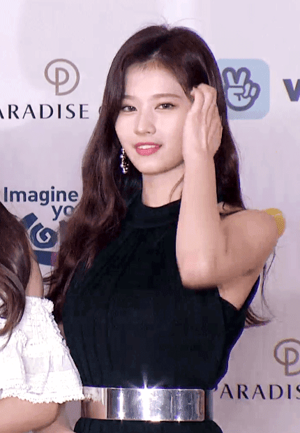 오늘 AAA 트와이스 사나 정연.gif | 인스티즈