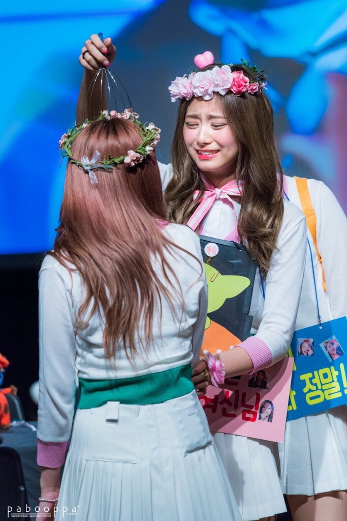 트와이스 멤버들이 쯔위를 다루는법 ㅋㅋㅋㅋㅋㅋ | 인스티즈