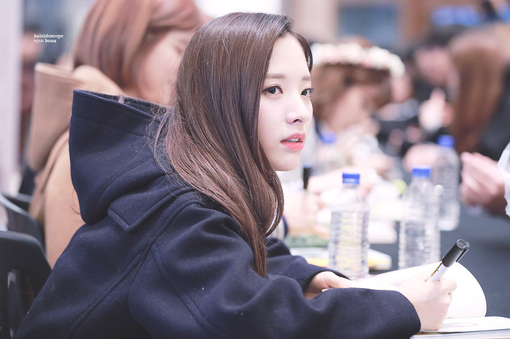 클라스있는 우주소녀 보나의 옆태.jpg | 인스티즈