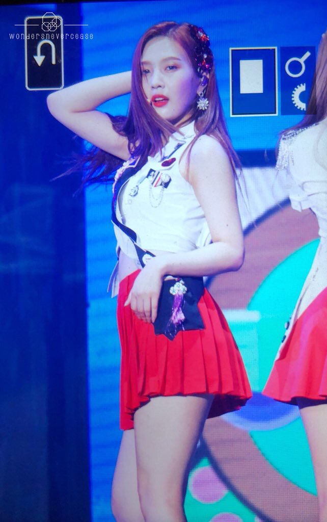 오늘자 레드벨벳 콘서트 큐티섹시 조이.jpg | 인스티즈