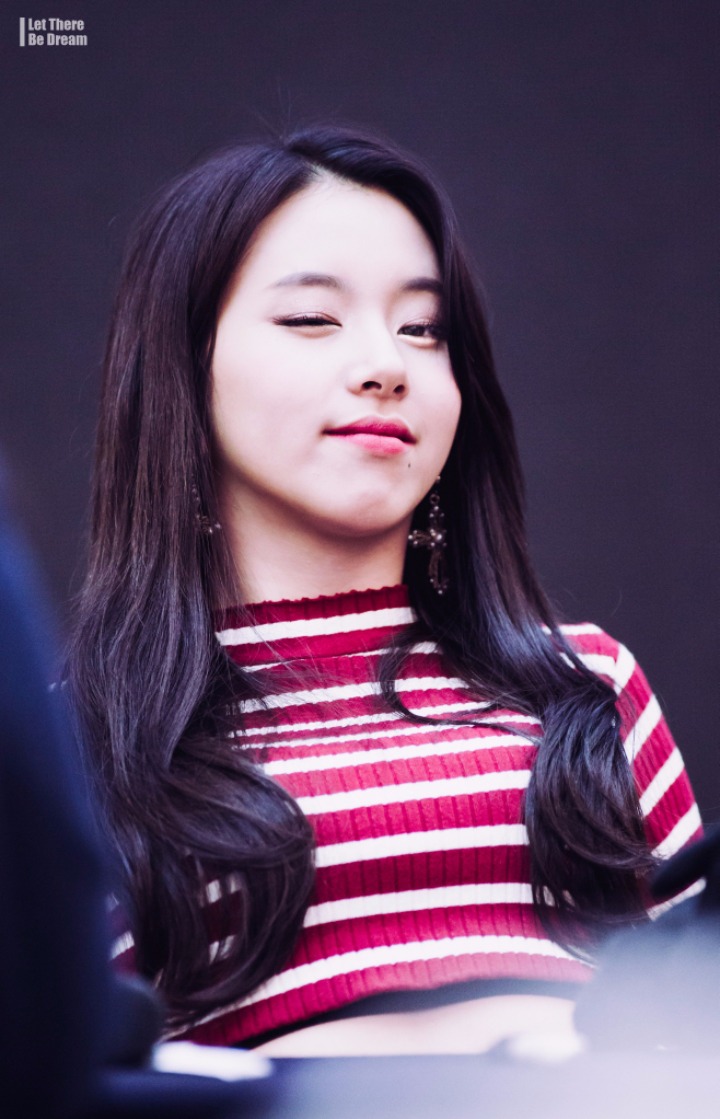곧 스무살이 되는 트와이스 채영.jpgif | 인스티즈