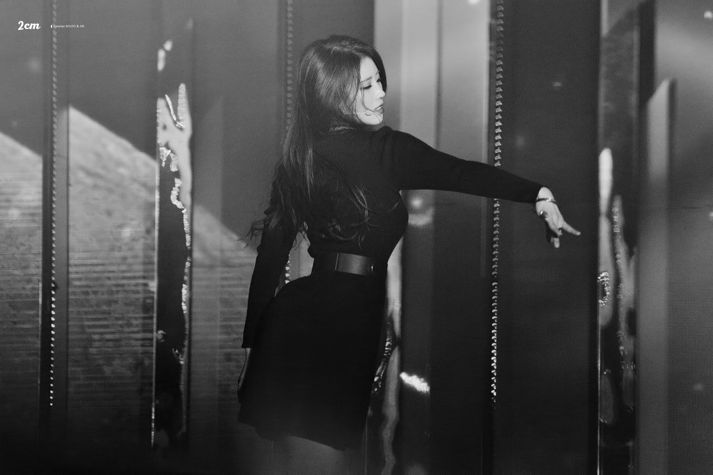 팬들에게 아직도 최고로 뽑히는 4년전 러블리즈 미주의 무대.jpgif | 인스티즈