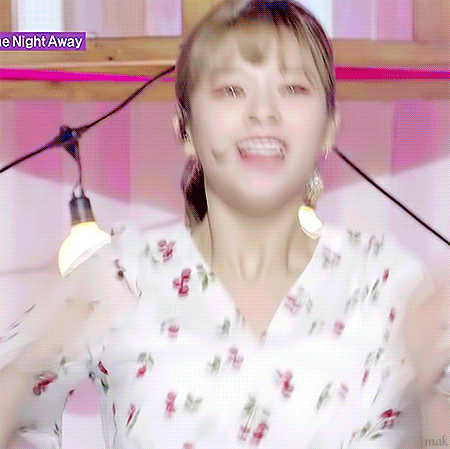 오늘자 음악중심 DTNA 무대 트와이스 정연.gif | 인스티즈